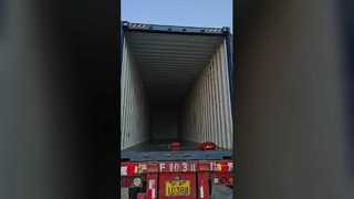 Máy rửa xe không chạm cao cấp KL-360 tiên tiến của Kolon đã được chất hàng và vận chuyển đến Nga!