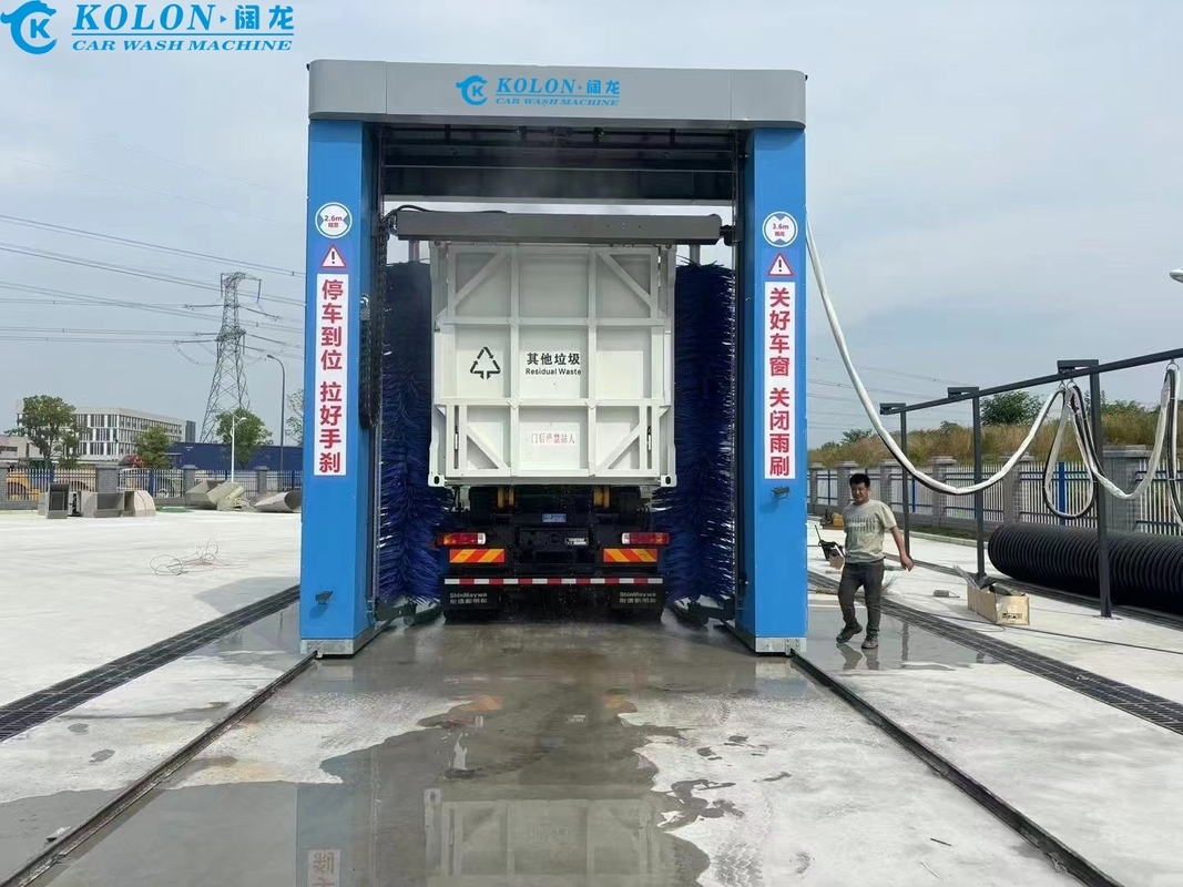 Máy rửa xe buýt tiết kiệm nước KL-EN1 với thời gian rửa 3-5 phút và công suất 67 kW