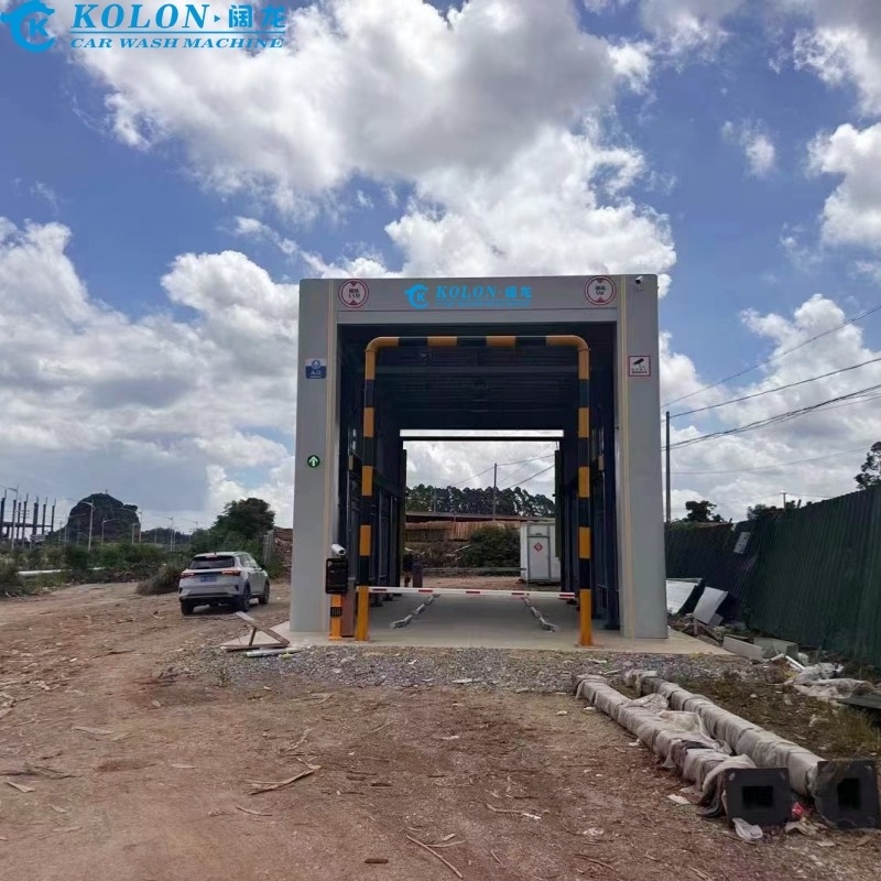 Máy giặt xe buýt Kolon 67kw với nút dừng an toàn và tốc độ giặt tối đa 7 xe buýt / giờ